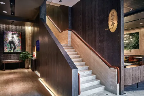 The Emperor Hotel Area Publik Photos