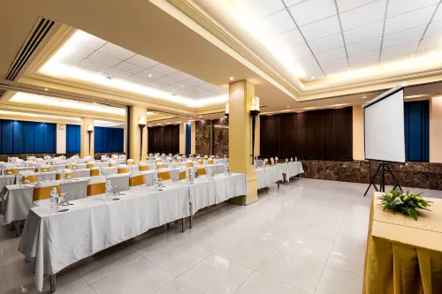 Patong Paragon Resort & Spa Бизнес-удобства Photos