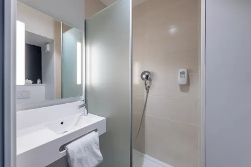 B&B Hôtel Compiègne Chambres Photos