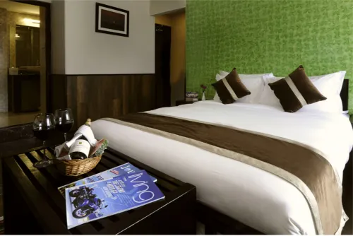 Hotel Sarowar Rooms Photos