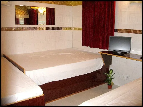 Yi Jia Hotel Rooms Photos