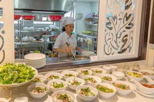 Khách sạn Dana Marina Ăn uống Photos