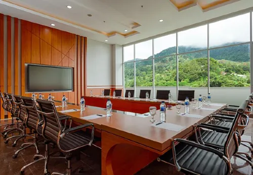 Le Eminence Hotel Convention & Resort Ciloto - Puncak Fasilitas Bisnis Photos