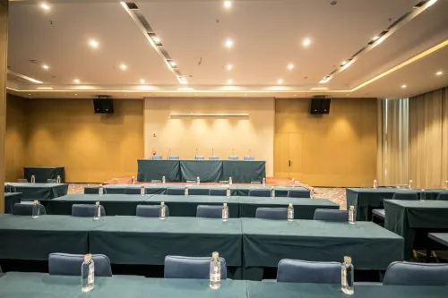 Mid-Level Hotel Dành cho công việc Photos