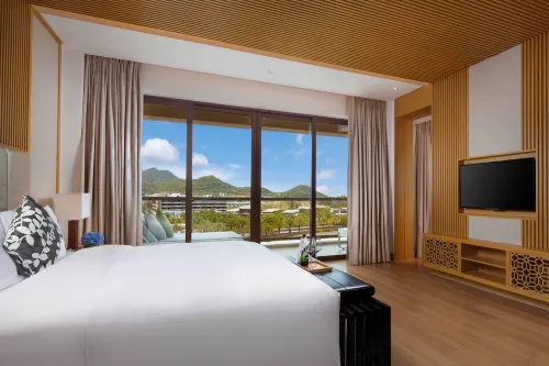 Thousand Cranes Sanya Yazhou Bay int‘l Exchange Centre , Curio Collection by Hilton Chambres Photos