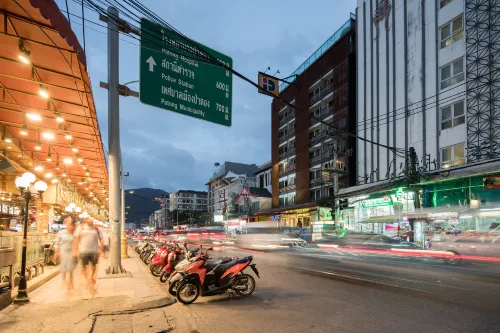 Patong Buri Resort Рядом с отелем Photos