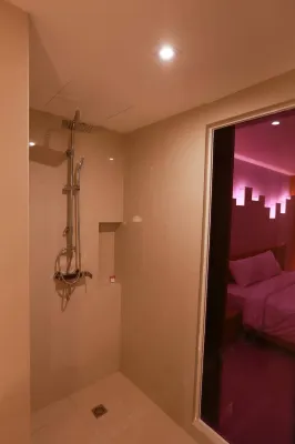 The Whisper Hotel Rooms Photos