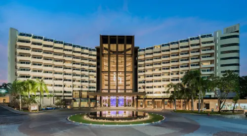 Royal Cliff Beach Hotel Pattaya Exterior Photos