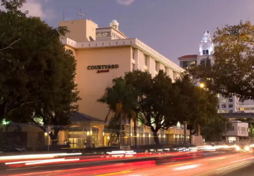 Courtyard Miami Coral Gables Exterior Photos