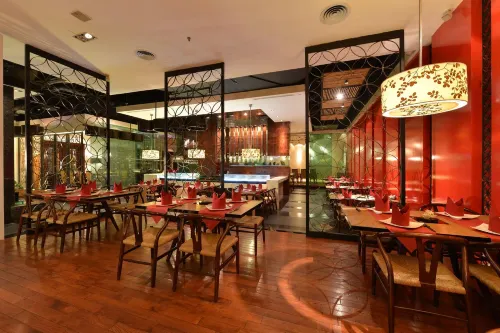Equatorial Ho Chi Minh City Restauration Photos