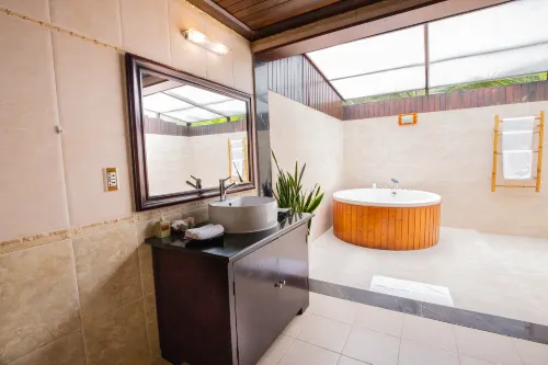 Diamond Bay Resort & Spa Zimmer Photos