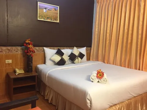 Suriwong Chumphon Hotel Chambres Photos