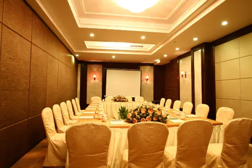 Zhongshui International Hotel (Guilin Liangjiang Sihu Hunan Xishan Branch) Espaces Affaires Photos