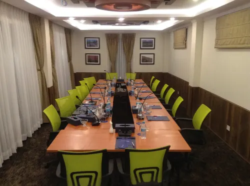 Hotel Sarowar Business Facilities Photos
