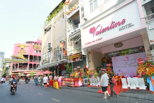 Valentine Hotel Saigon - Bui Vien Street Da non perdere Photos