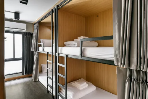 Travelier Hostel Kamar Photos