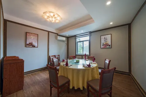 Tianyou Manor Dining Photos