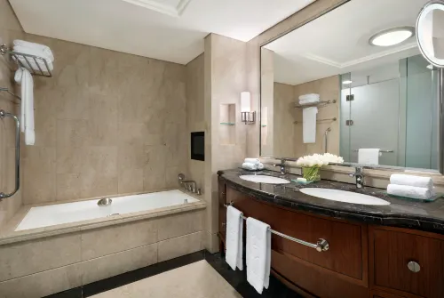 Shangri-La Jakarta Kamar Photos