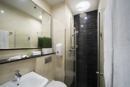 V Hotel Lavender Kamar Photos