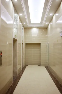 Ivy Apartment (Pazhou Convention and Exhibition Wanshengwei Metro Station) Area Publik Photos