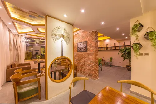 Qinshi Mingyue Xiangting Inn Featured Photos