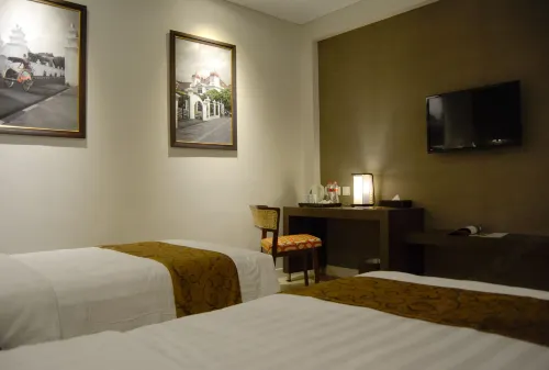 Hotel Tasneem Malioboro Yogyakarta Kamar Photos
