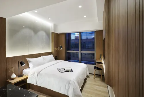 The OTTO Hotel Rooms Photos