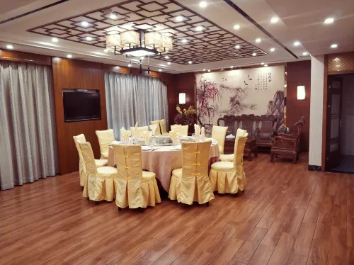 Annan Hotel Dining Photos