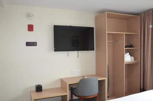 LIC Plaza Hotel Chambres Photos