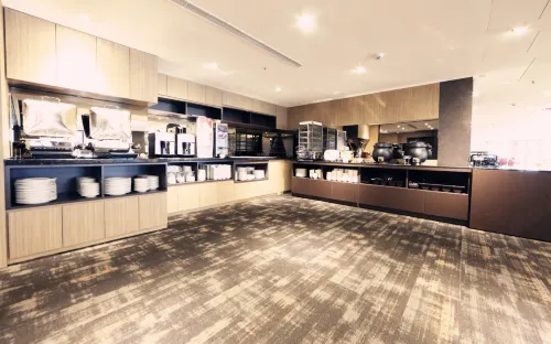 Grand Earl Hotel Restauration Photos