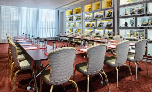 Hotel Indigo Hong Kong Island Business Photos