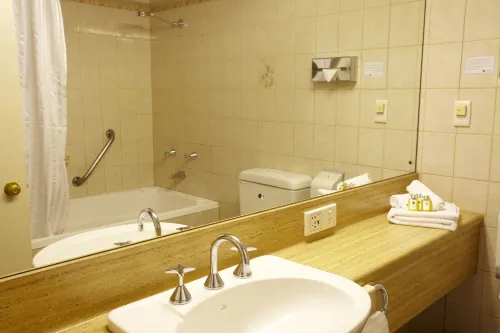 Comfort Hotel Adelaide Meridien Kamar Photos