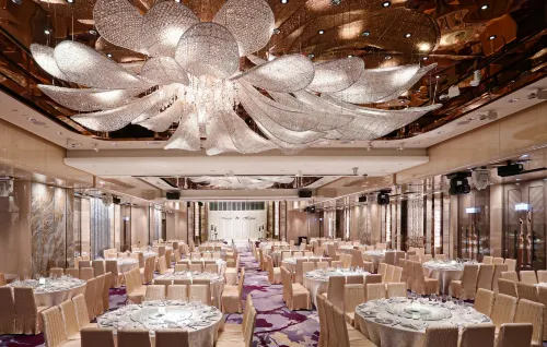 Royal Plaza Hotel Business Facilities Photos