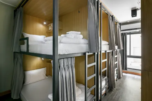 Travelier Hostel Kamar Photos