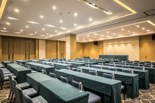 Mid-Level Hotel Dành cho công việc Photos