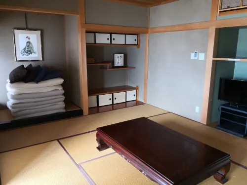 Atami Onsen Guest House Megumi Rooms Photos