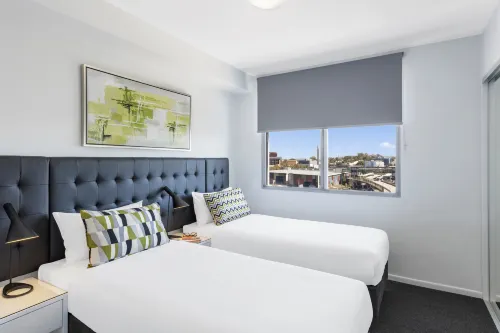 Oaks Brisbane Woolloongabba Suites Featured Photos