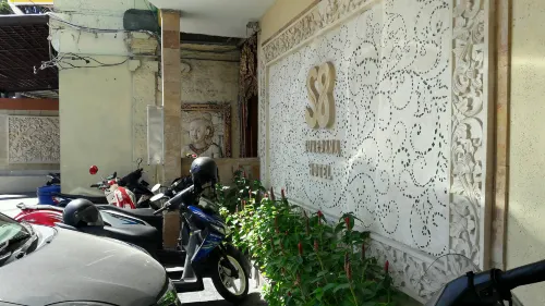 Suardana Inn's بالقرب من الفندق Photos