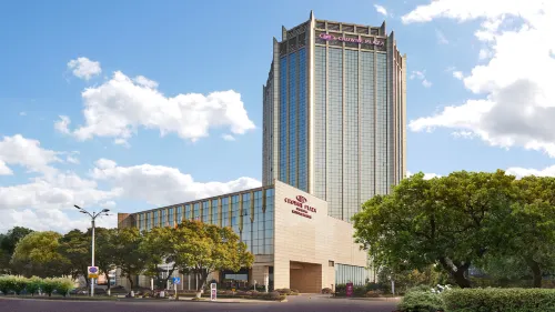 Crowne Plaza Zhenjiang Esterni Photos
