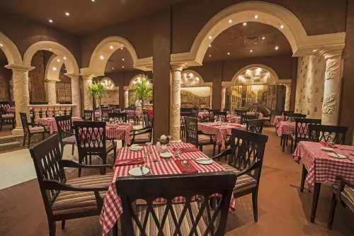 Sunrise Royal Makadi Resort Dining Photos