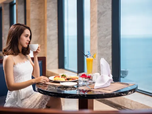 Altara Suites Da Nang by AHG Makanan Photos