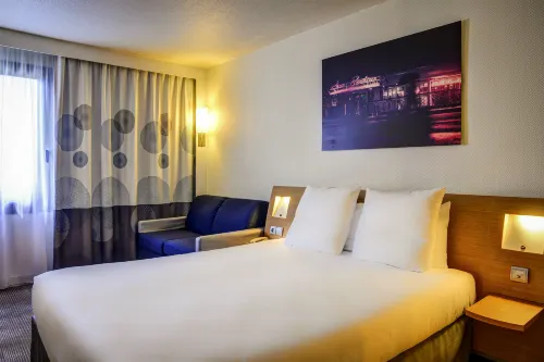Novotel Paris Suresnes Longchamp Rooms Photos