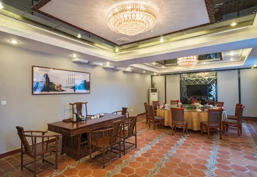 Tianyou Manor Dining Photos