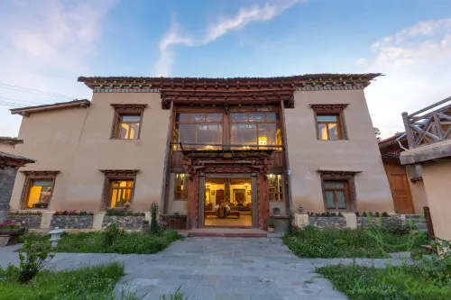 Shangri-La Mubuo Hotel (Dukezong Ancient City) Featured Photos