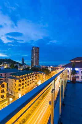 Hotel Zing Рядом с отелем Photos