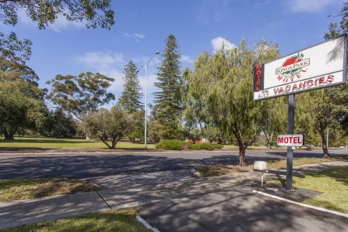Kings Park Motel Featured Photos
