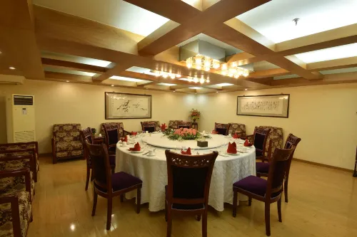 Golden Inns (Beijing South Railway Station) Dining Photos