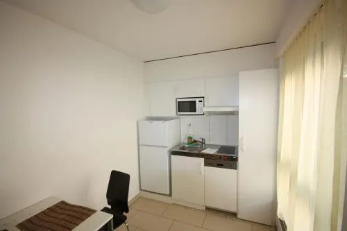 Swiss Star District 11 - Self Check-IN Rooms Photos
