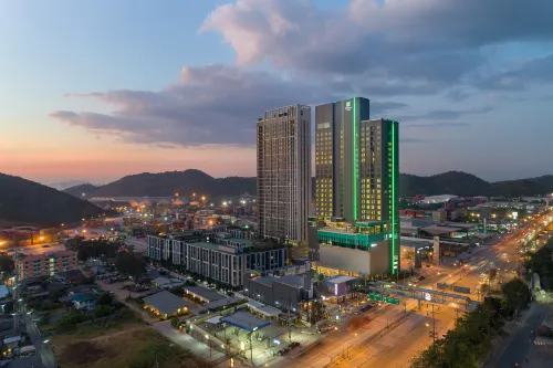Holiday Inn & Suites Siracha Laemchabang Suositellut Photos
