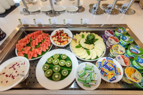 Premier Inn Dubai Dragon Mart Restauration Photos